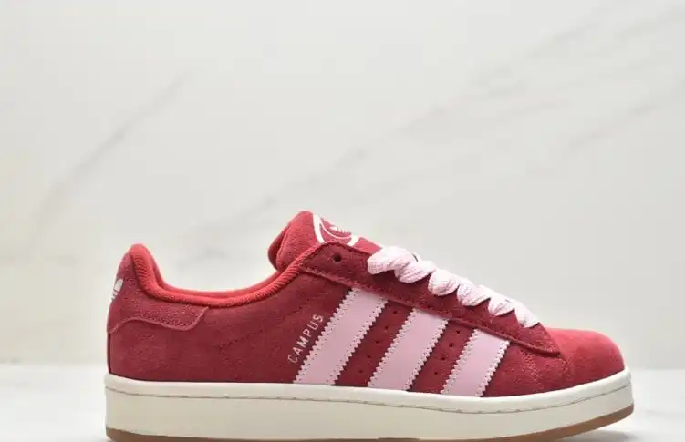 hype Adidas Sneakers