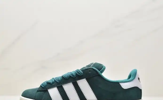 hype Adidas Sneakers