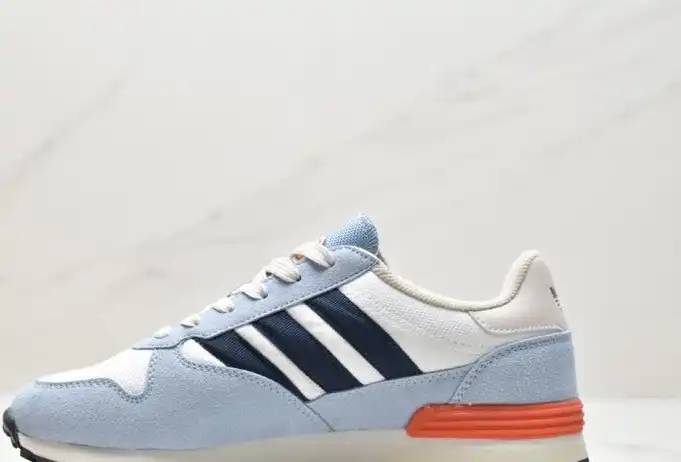 hype Adidas Sneakers