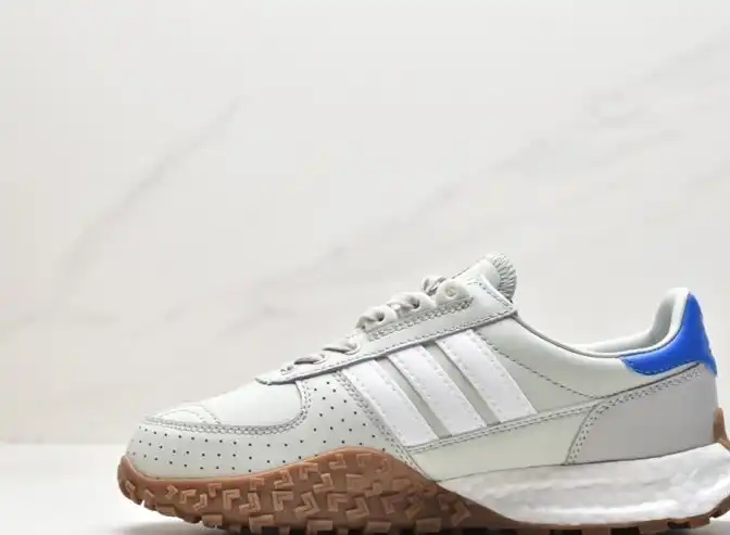 hype Adidas Sneakers