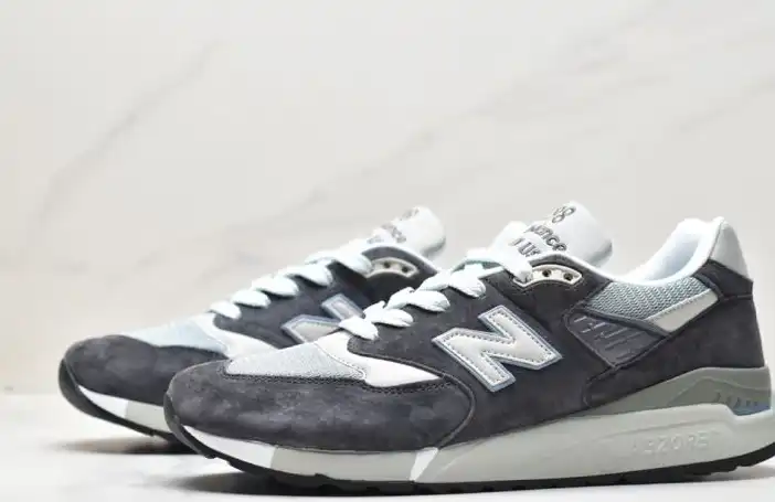 hype New Balance Sneakers