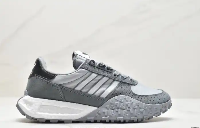 hype Adidas Sneakers