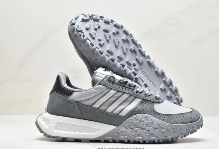 hype Adidas Sneakers