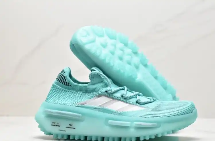 hype Adidas Sneakers