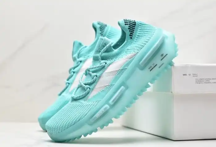 hype Adidas Sneakers