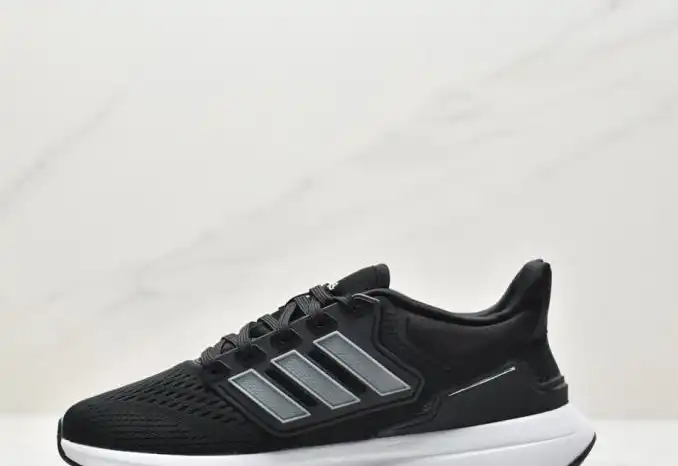 hype Adidas Sneakers