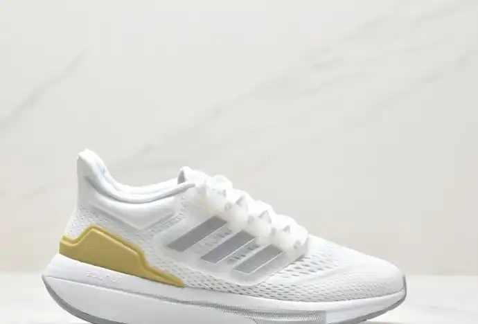 hype Adidas Sneakers