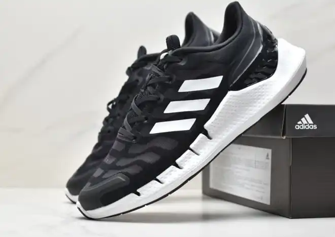 hype Adidas Sneakers