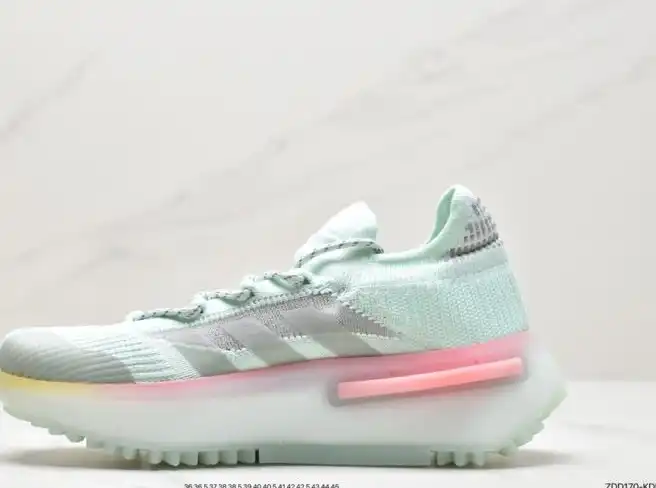 hype Adidas Sneakers