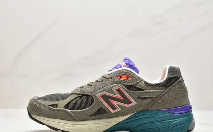 hype New Balance Sneakers