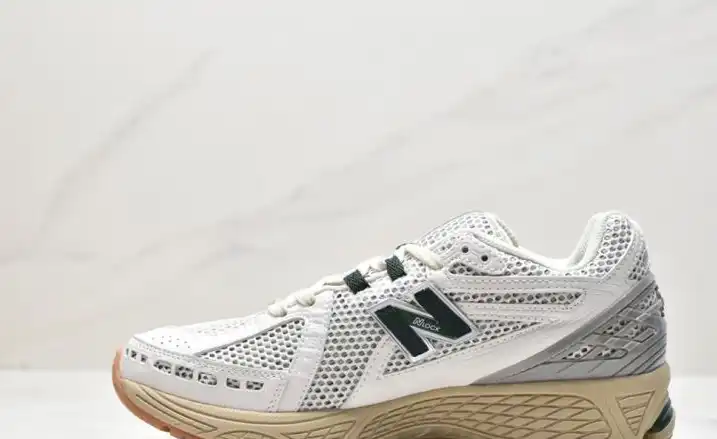 hype New Balance Sneakers