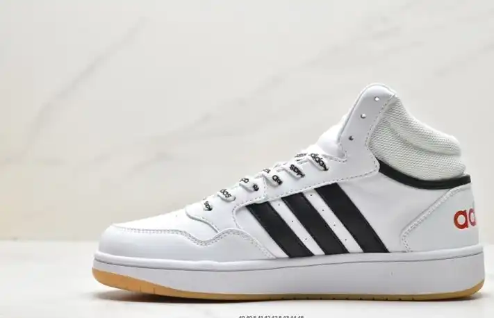 hype Adidas Sneakers