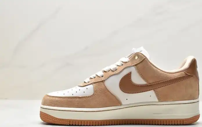 hype Nike Air Force 1