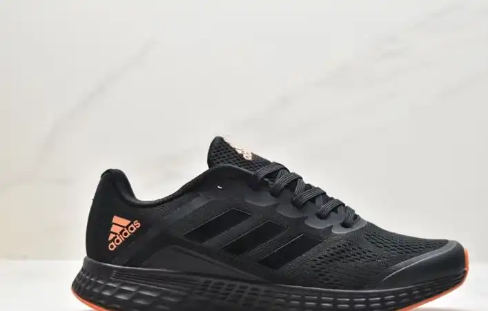 hype Adidas Sneakers