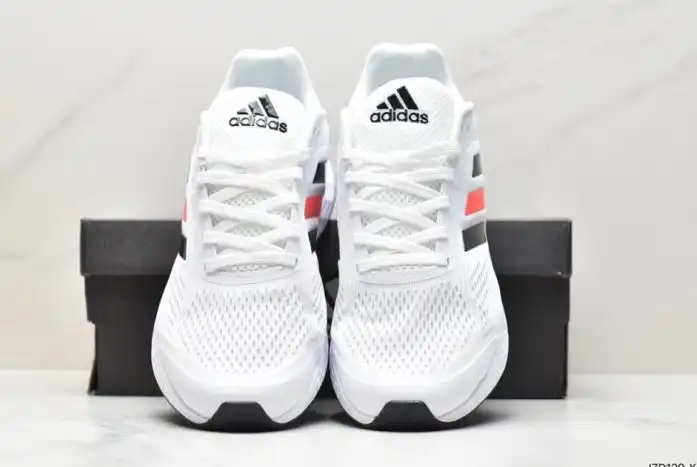 hype Adidas Sneakers