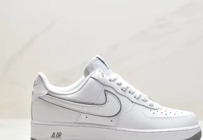 hype Nike Air Force 1