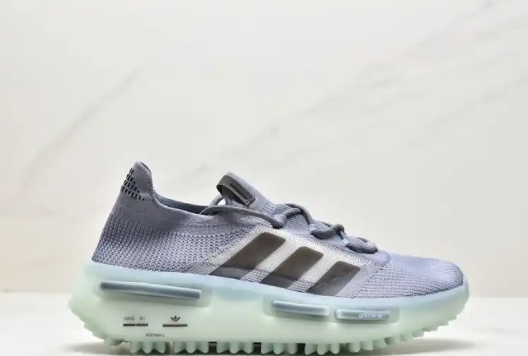 hype Adidas Sneakers