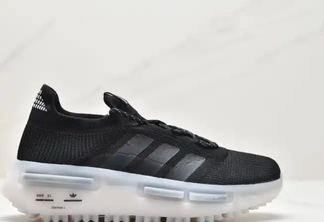 hype Adidas Sneakers