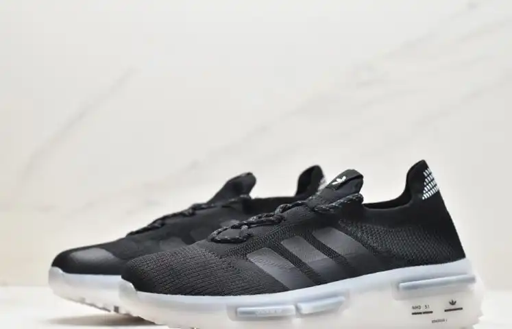 hype Adidas Sneakers