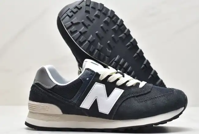 hype New Balance Sneakers