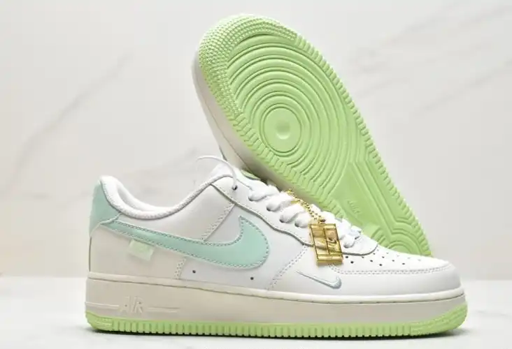 hype Nike Air Force 1