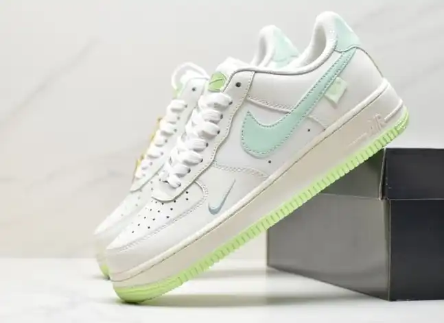 hype Nike Air Force 1