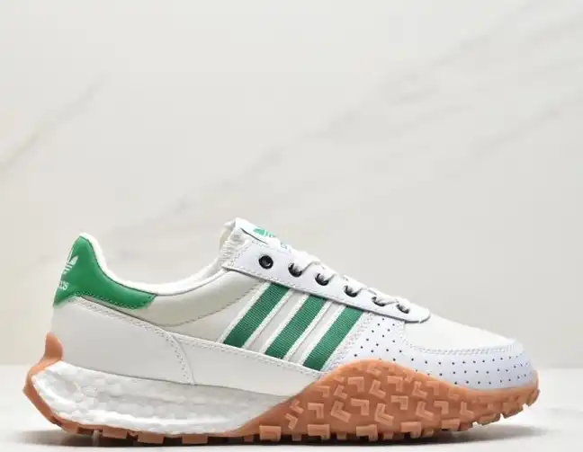 hype Adidas Sneakers