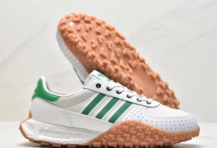 hype Adidas Sneakers