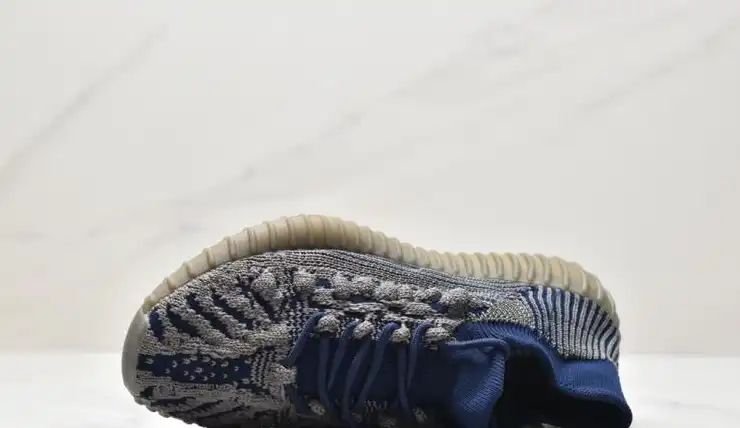 hype Adidas Yeezy Boost