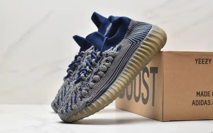 hype Adidas Yeezy Boost