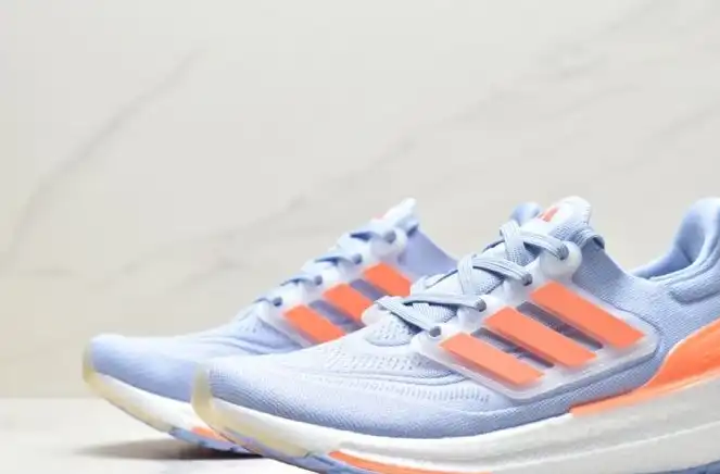 hype Adidas Sneakers