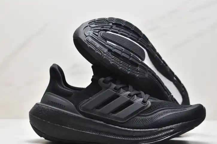 hype Adidas Sneakers