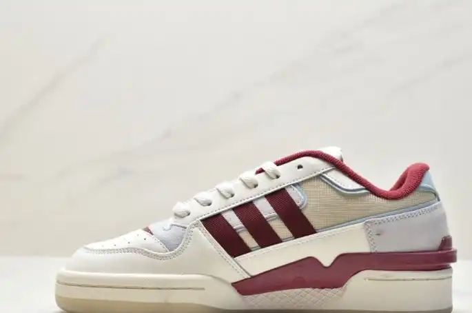 hype Adidas Sneakers