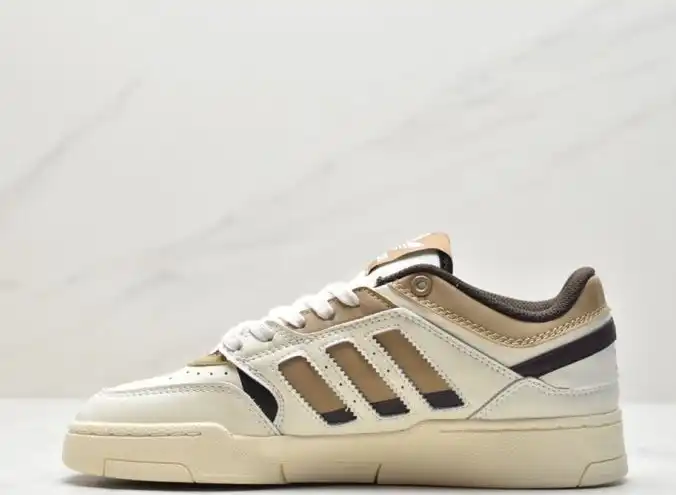 hype Adidas Sneakers