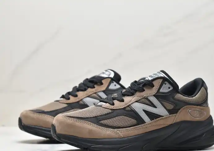 hype New Balance Sneakers