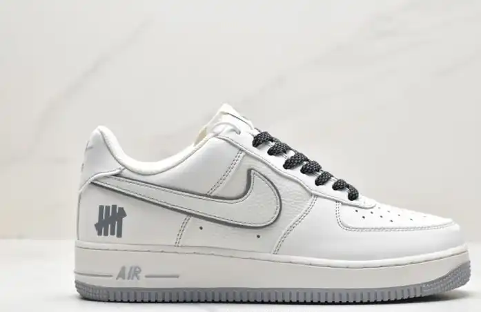 hype Nike Air Force 1