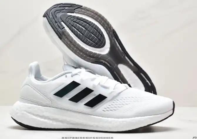 hype Adidas Sneakers