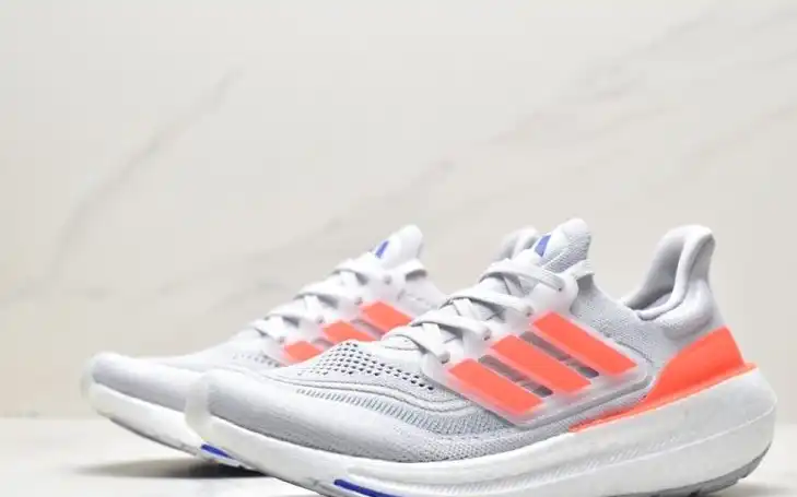 hype Adidas Sneakers