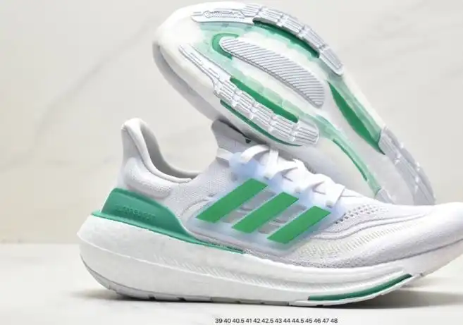 hype Adidas Sneakers