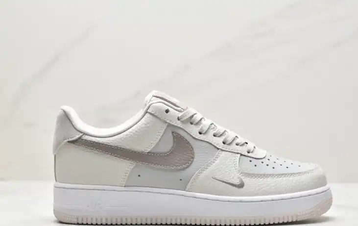 hype Nike Air Force 1