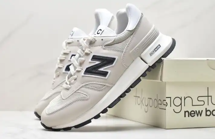 hype New Balance Sneakers