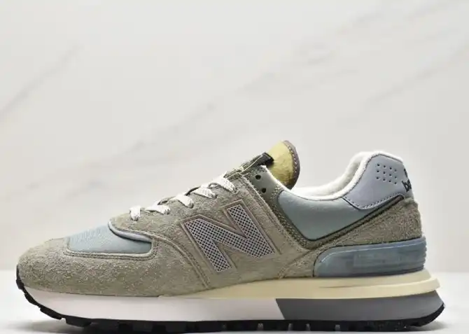 hype New Balance Sneakers