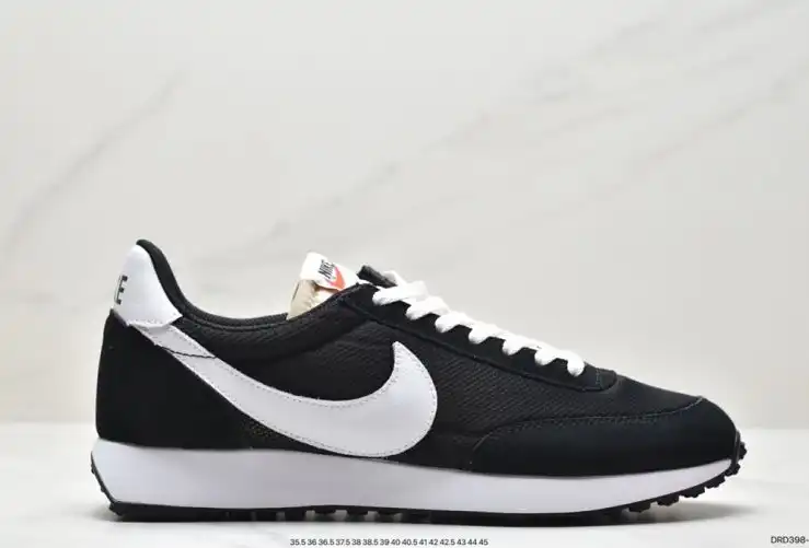 hype Nike Sneakers