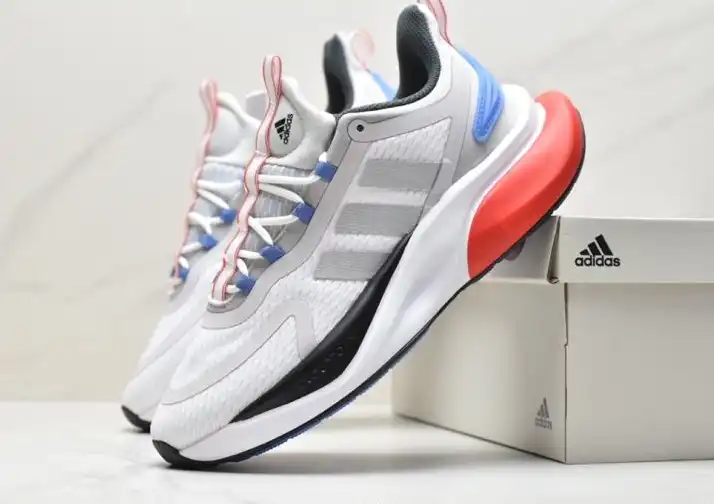 hype Adidas Sneakers