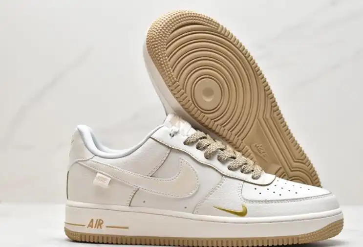 hype Nike Air Force 1