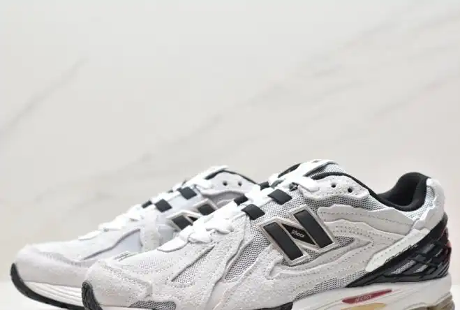 hype New Balance Sneakers