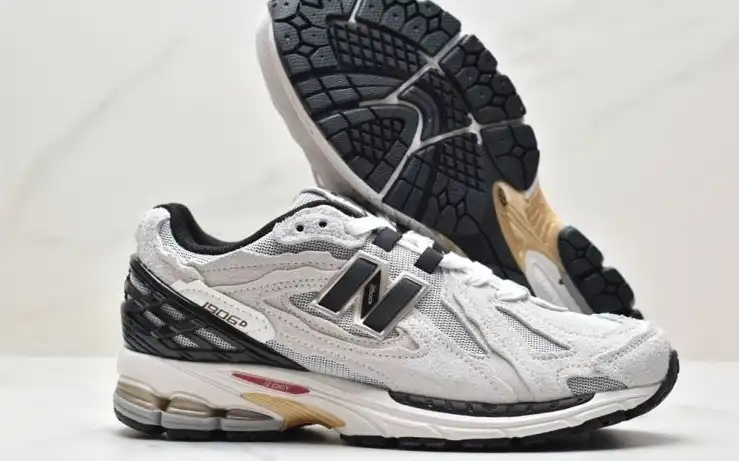 hype New Balance Sneakers