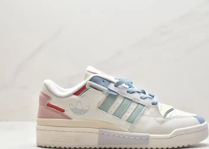 hype Adidas Sneakers