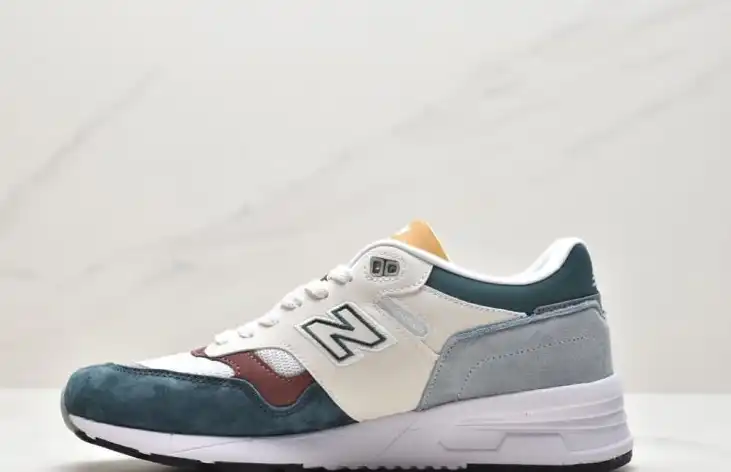 hype New Balance Sneakers