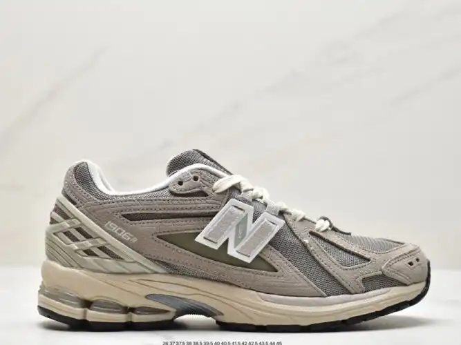 hype New Balance Sneakers